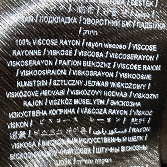 Guess Maleka Mini Croc-Embossed Faux-Leather Skirt. Size Large. Lined. Black - Picture 12 of 16